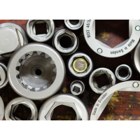 瑞典Momento 制造沖擊套筒和配件，螺栓連接工具及液壓工具